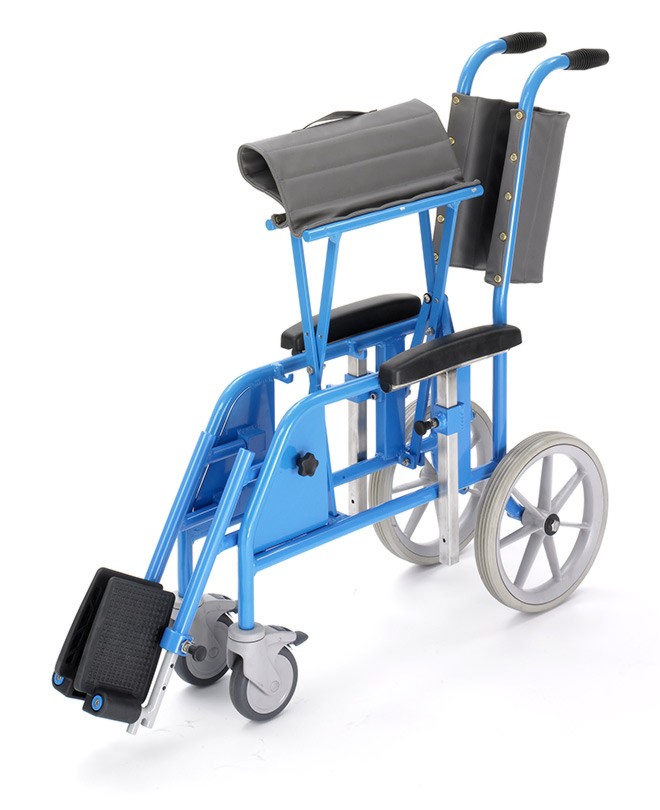 MRT Rollstuhl zusammengeklappt