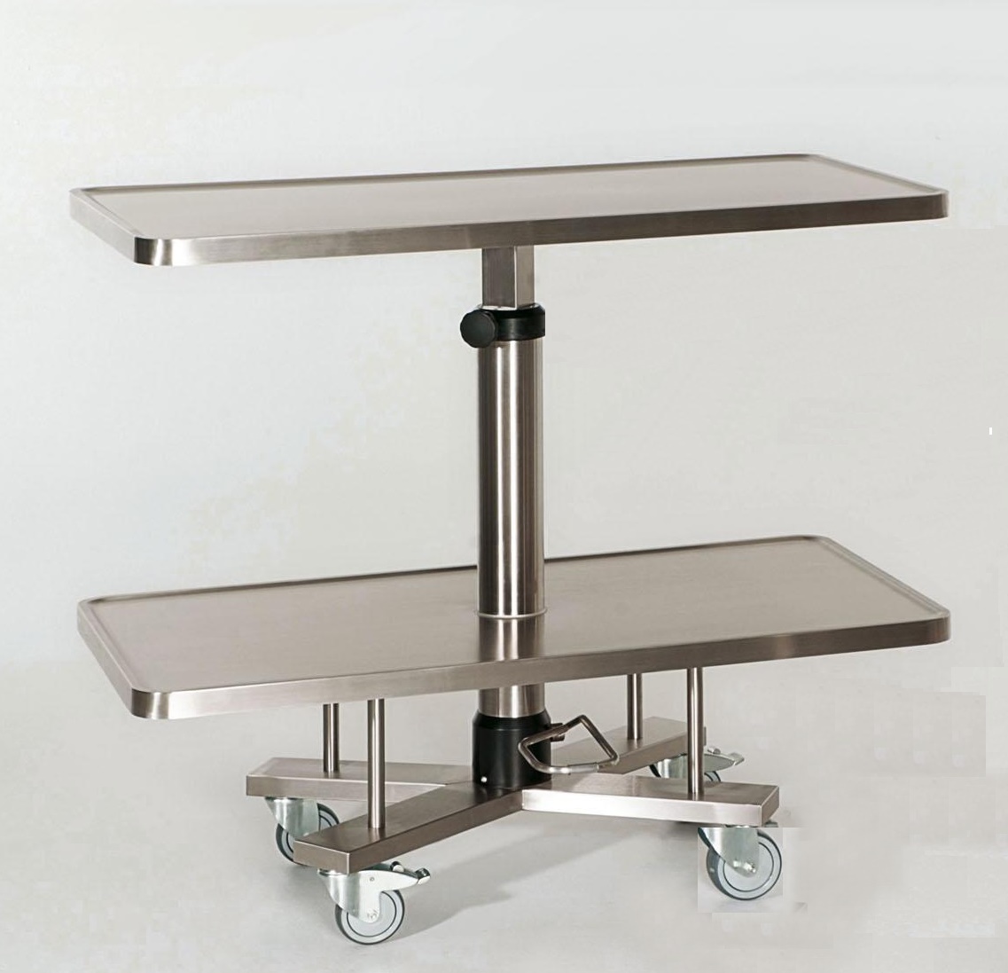 130036 Instrumententische mit 2 Platten