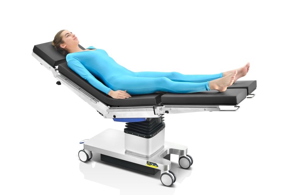 OP-Tisch-C-200_Sitzposition_1 Beach Chair OP-Tisch